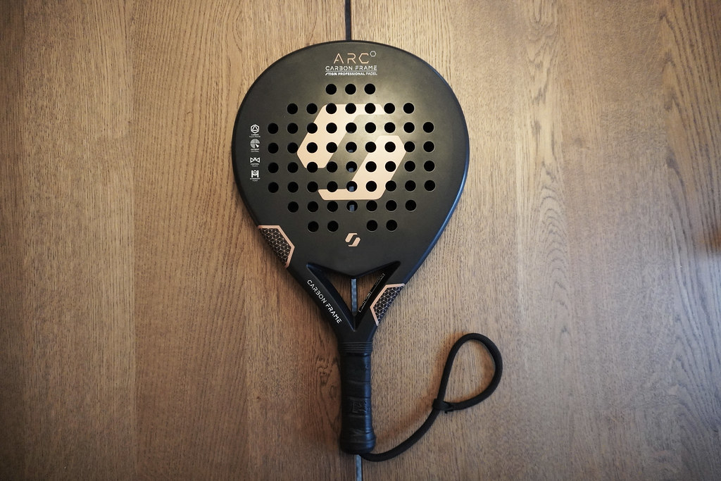 Rond padelracket: waarom beginners én profs hiervoor kiezen