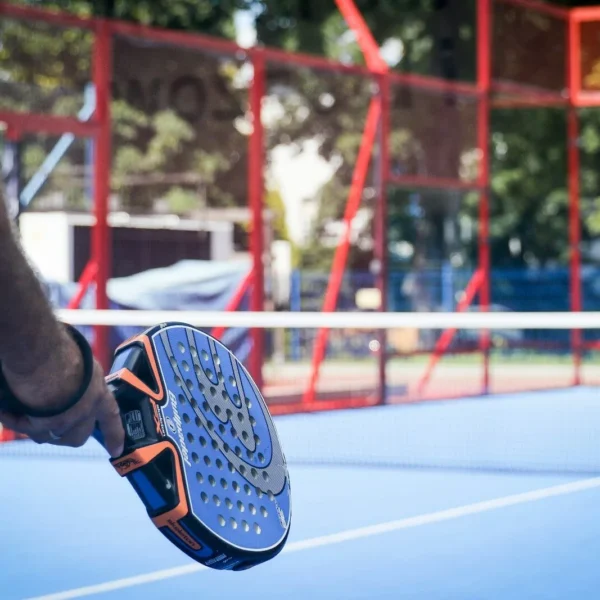 Wat is padel, een dynamische sport met groeiende populariteit