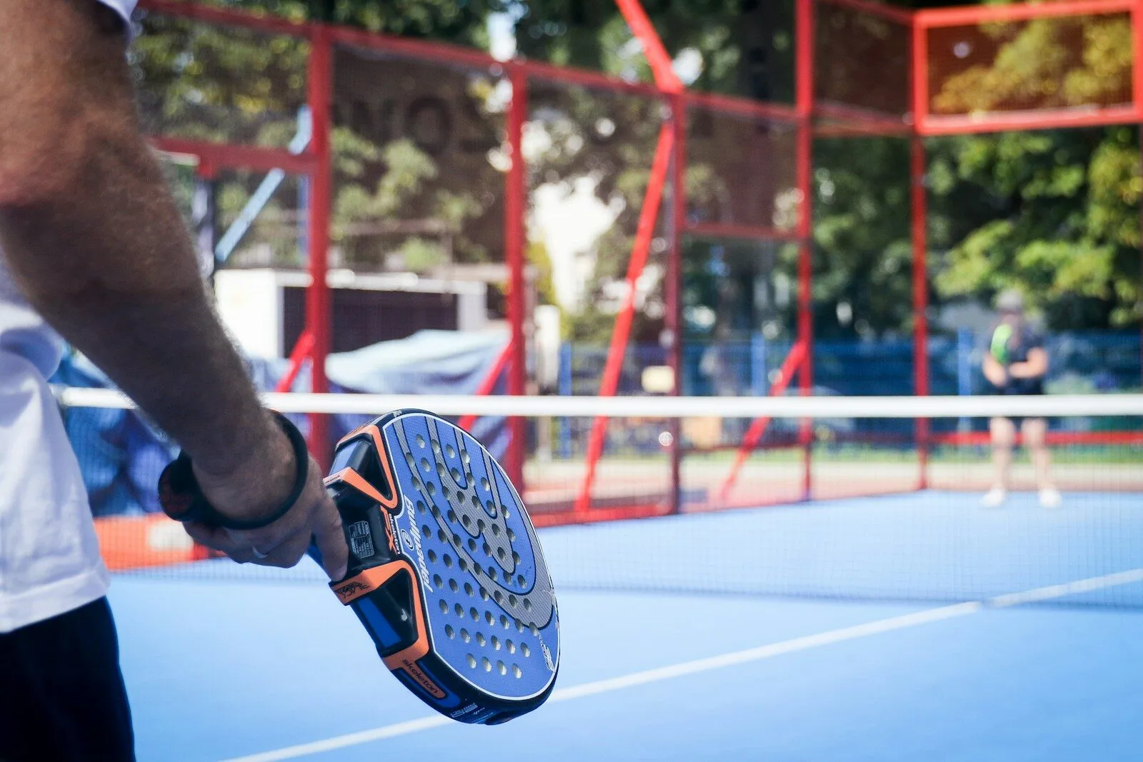 Wat is padel, een dynamische sport met groeiende populariteit